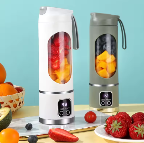 Easy Squeeze Smoothie Maker